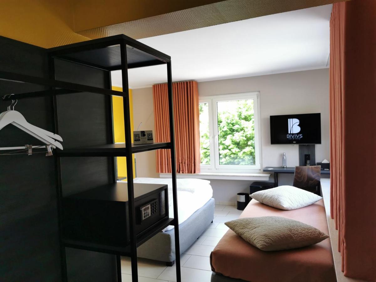 Bivius Hotel Restaurant Luxembourg ชตราสเซน ภายนอก รูปภาพ