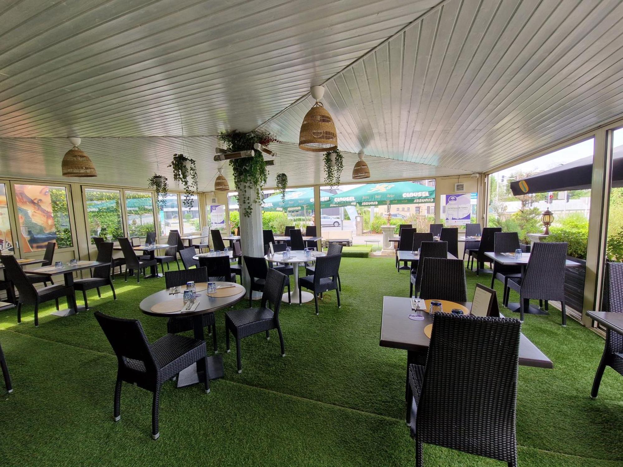 Bivius Hotel Restaurant Luxembourg ชตราสเซน ภายนอก รูปภาพ