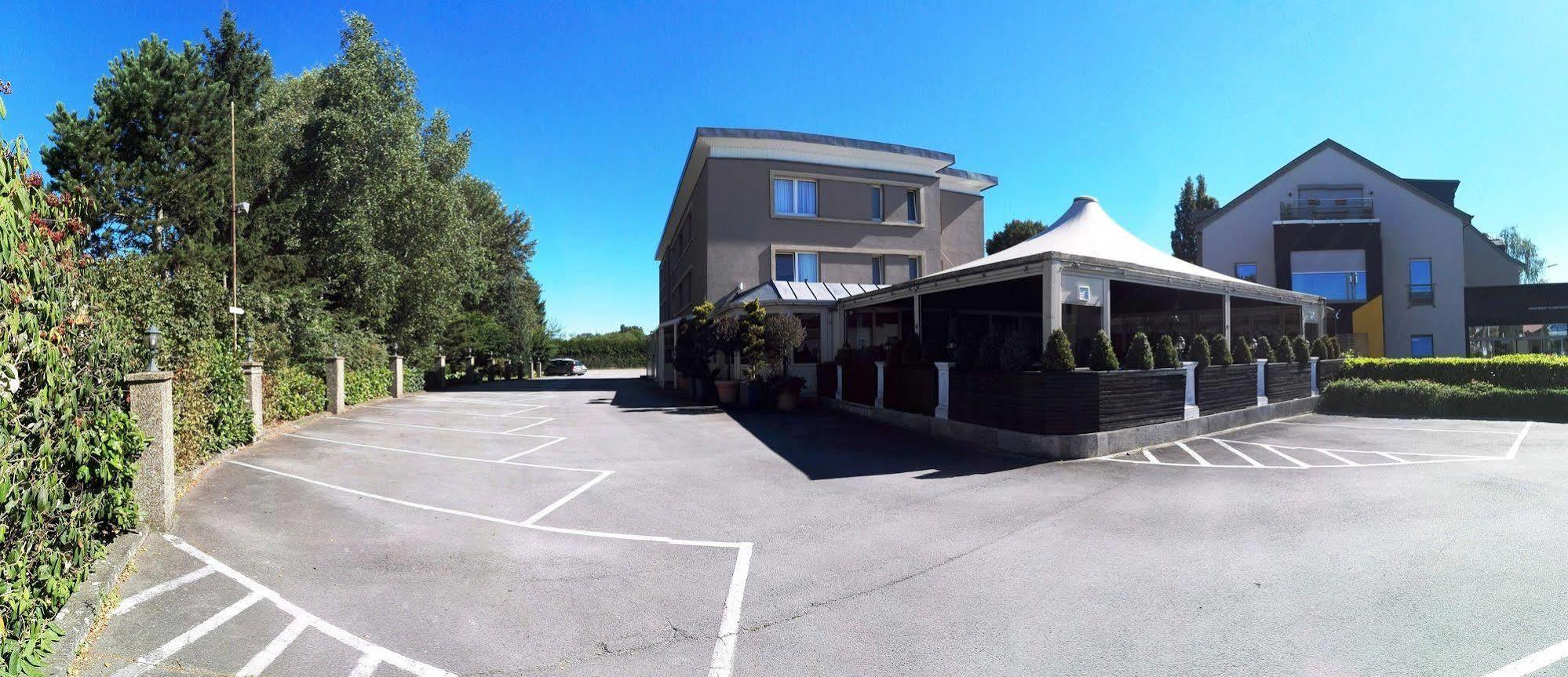 Bivius Hotel Restaurant Luxembourg ชตราสเซน ภายนอก รูปภาพ